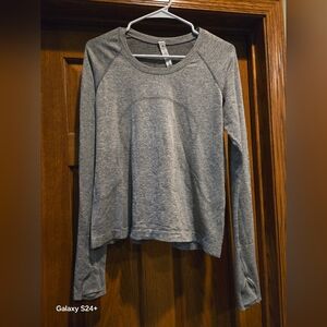 lululemon athletica Long Sleeve Gray Heather Top